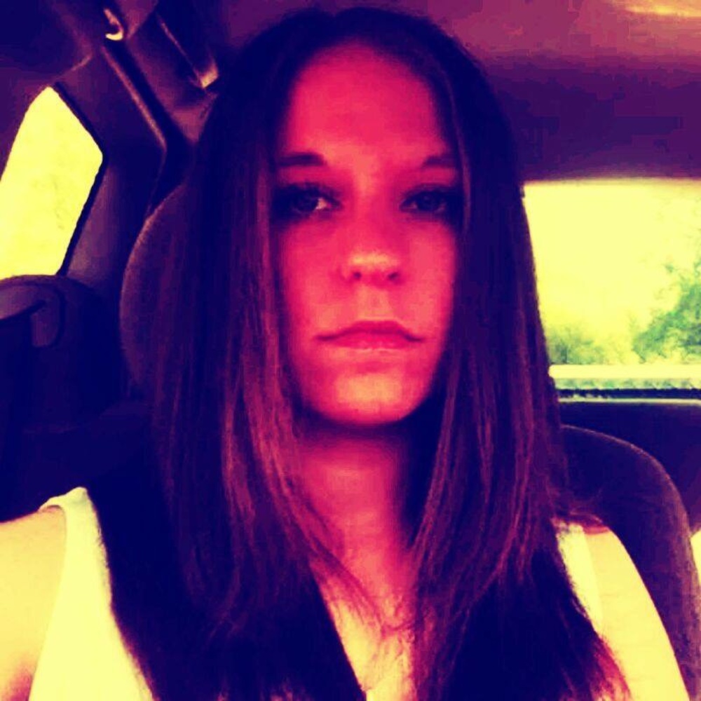 Meet your Posher, Emiley